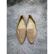 Pointed Toe dark Beige Flats