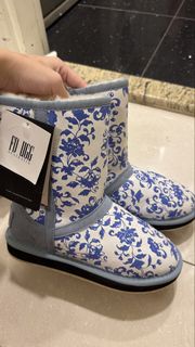 UGG 澳洲製 藍白花紋雪靴