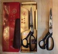 早期名牌日本庄三郎及中國張小泉裁縫剪共2把(I)