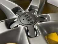 內卡蘇爾姆的使命 Audi  A4（B8） 原廠鋁圈 18寸 x 8J 五幅鋁圈 速洽