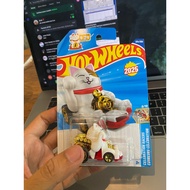 Hotwheels Feline Lucky Cat Smooth Undermarket