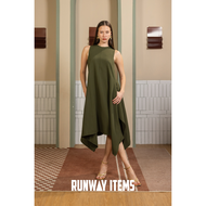 Runway Items | เดรสแขนกุดปีก2ข้าง