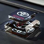 1PCS Car Crystal Perfume Block Rhombus bottle Car Air Freshener seat Decoration Accessories for TOYOTA Camry Altis Vios Sienta RAV4 Yaris Wish CHR Previa SENTA REIZ CROWN COROLLA PRADO Highlande Royal Land Cruiser Prius Reiz (TOYOTA LOGO)