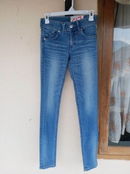 thrift celana jeans wanita/celana jeans wanita preloved