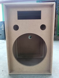 ตู้ลำโพงกลางแจ้ง วัสดุทำจากไม้ MDF 15mm  ( งานดิบ ) ดอก 15 นิ้ว แหลมปากแตร  4×10 นิ้ว  พอต 2 นิ้ว 2 