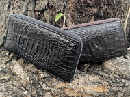 Long bifold wallet single zipper or called the all-around zipper model