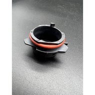 BWM E39 HID Headlight Lamp Holder Adapter (Late Car Model)