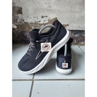 Second-Hand Sneakers Size 41/26 Cm. W Foot Black Genuine American Cabinet