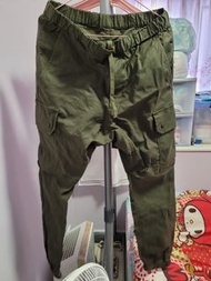 Beams plus男裝Olive 色，6袋cargo 褲