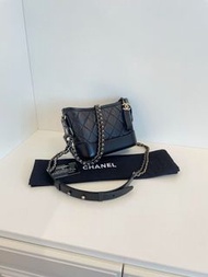 Chanel 黑金流浪包 小號