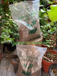 Bundle sale of 2 bags of garden soil . Total 10 Litre , around 8 kg Garden soil contain loam , minerals, clay, silts , sand . 5 Litre . Can mix in with other soil , compost , pine bark etc. gardening soil