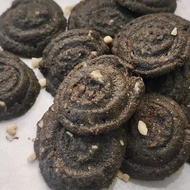 Chocolate chip/ Dark chocolate chip / Matcha chip/ Red velvet Chip crunchy cookies