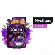 DOWNY PEWANGI PAKAIAN REFILL 650 - 700 ML