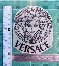 ตัวรีดติดเสื้อโลโก้  VERSACE   รีดง่ายแผ่นฟิมล์รีดร้อนติดเสื้อ