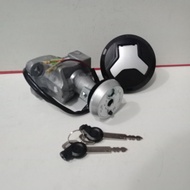 Nmax ignition key set plus old nmax tank cover