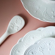 W1962出口英國陶瓷白色浮雕花朵優雅花瓣餐盤茶杯碟甜品盤茶杯碟