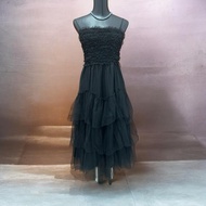 2hand dress.