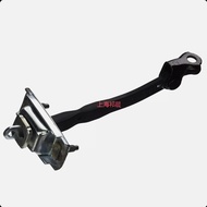 Untuk TOYOTA SEQUOIA TUNDRA Penyumbat Pintu Pandu Roda Belakang 68640-0C010