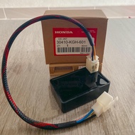 กล่องไฟ+ปลั้กแปลง ใส่เวฟ125S บังลมคาบู กล่องโซนิคตัวใหม่เดิมแท้(KGH-60)