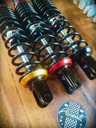 โช๊ค Lambretta โช๊คแก๊สคุณภาพสูง ราคาประหยัด ใช้กับ แลมเบรตต้า V200​ V125 นุ่ม สวย ลงตัว งานเนี๊ยบ :