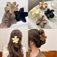 Lovely NOVSET Flower Hair Clip for Women 16881 [CODE A406 ][T1-KHO1]