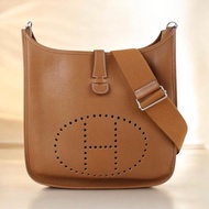 「JL精品代購」9新 Hermes 愛馬仕 evelyne 33棕銀