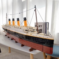 48-hour shipping Titanic building block model ship huge compatible Lego boy assembly educa48小时发货泰坦尼克