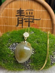 🦋香港🇭🇰現貨🛍🦋天然翡翠A玉：         圓潤飽滿冰透黃金壽桃🎁S925 18吋頸錬及合金扣                                                  