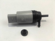 Suitable for BMW E60 E66 520 523 525 730 530 Front Windshield Water Spray Motor Cleaning Pump