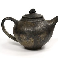 柴燒 黑土彩金茶壺