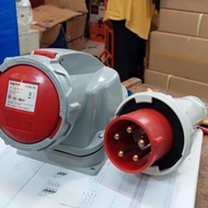 1SET MALE FEMELE SURFACE MOUNTING LEGRAND 63A 3PHASE 5PIN