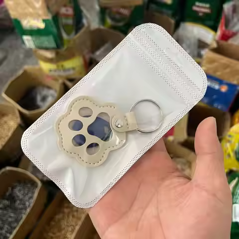Pet Hair Keepsake Keychain Leather Memorial Locket for Storing Dog Cat Fur, Cute Pet Loss Gift, Reme