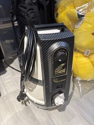Delphin 水濾式吸塵機