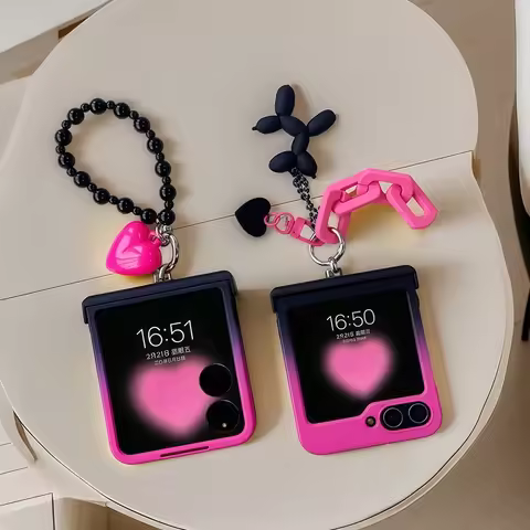Black Rose Gradient Love Dog Chain Case For Samsung Galaxy Z Flip 7 6 5 4 3 For Motorola Razr 40 50 