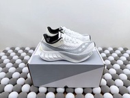 Saucony Endorphin Pro 4