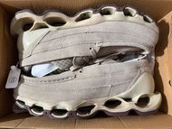 Mizuno Wave Prophecy Moc Suede Grey