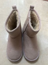 毛毛boot送 Crocs 涼鞋