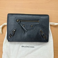 二手【Balenciaga 巴黎世家】經典長夾小釦 二折 壓釦 （深灰色)