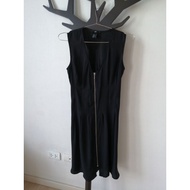 Dress H&M Black shorts size 155/76A Front Zip Can Be Pulled