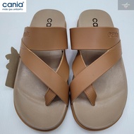 cania คาเนีย รองเท้าแตะ รองเท้าแตะแบบสวม รองเท้าผู้ชาย รุ่น CM11393 สีแทน Size 40-44