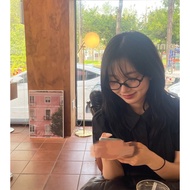 BLUEELEPHANT HUMP fashion glasses #NMIXX #HAEWON