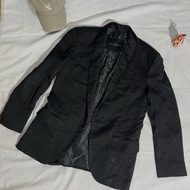 Black Greyhound Suit Second Hand