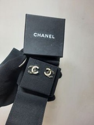 [PRE-OWNED] Chanel classic cc logo golden crystal X woven chain leather stud earrings香奈兒經典款水鑽x皮穿鏈耳環