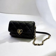 CHANEL Flap Bag愛心鎖扣黑色小羊皮鍊條包AS3986