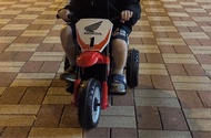 Honda 兒童電動三輪車