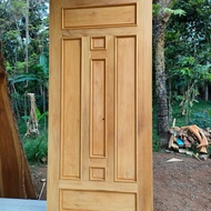 daun pintu rumah kayu solid