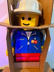 LEGO 19吋 絕版 大人仔 Store Display (blue jacket, red pants, construction helmet)  二手 稀有品 有盒 已停產