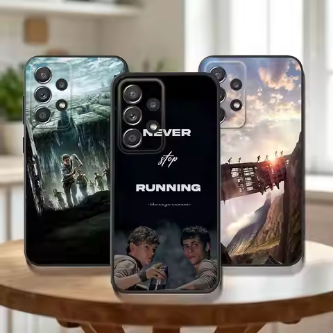 The M-Maze R-Runner Phone Case For Samsung Galaxy A73,30,32,72,51,53,52,71,22,5G,Note,J7,8,9 Soft Bl