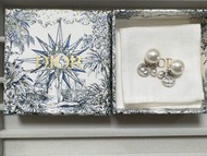 Dior 珍珠耳環