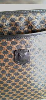 快閃價  父親節特選禮物  法國 Celine Triomphe CELINE PARIS 最新 Triomphe 雙C logo 拼 Authentic Monogram pattern cross